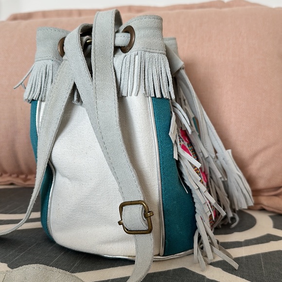 HiPANEMA x AMENAPiH Cheyenne Crossbody - Picture 3 of 8